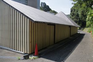 獺祭ストア(本社)裏側